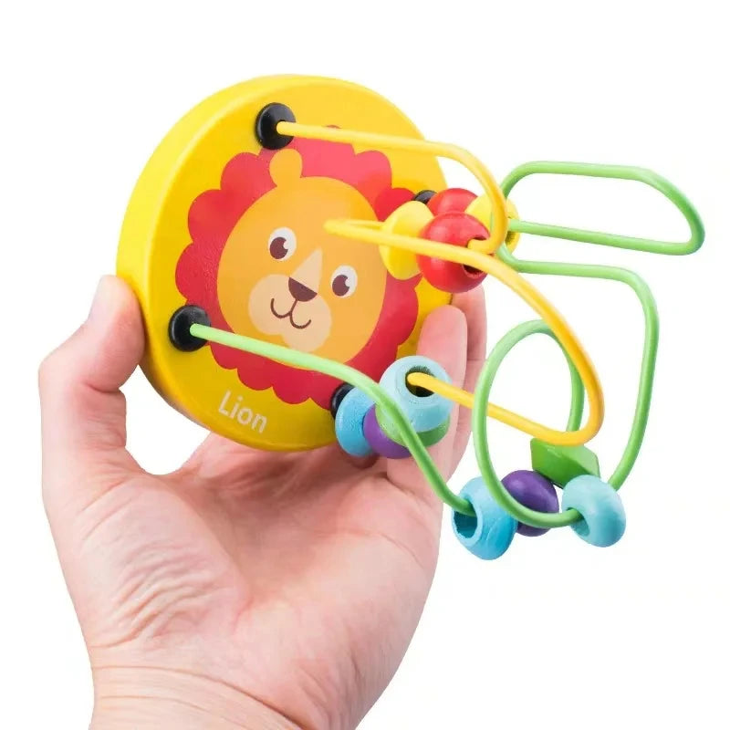 Brinquedo Educativo de Madeira – Labirinto de Contas Estilo Montessori